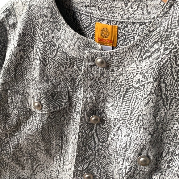 Ruby Rd. Long-sleeve snake printed jacket, Size 16 - Picture 9 of 9